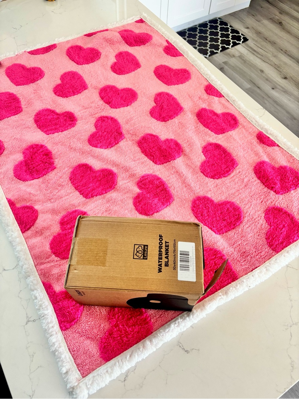 BEDSURE PINK HEARTS WATERPROOF PET BLANKET 🐾🩷❗️🌟